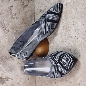 Point Toe Knit Ballet Flats